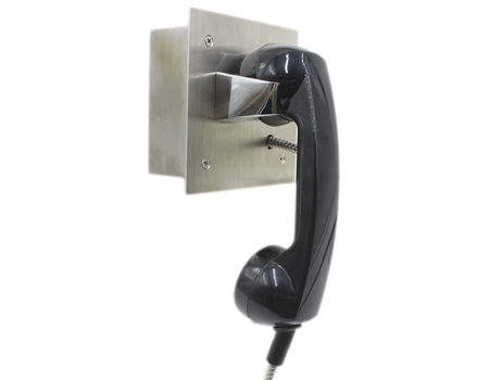 Téléphone à composition automatique intégré